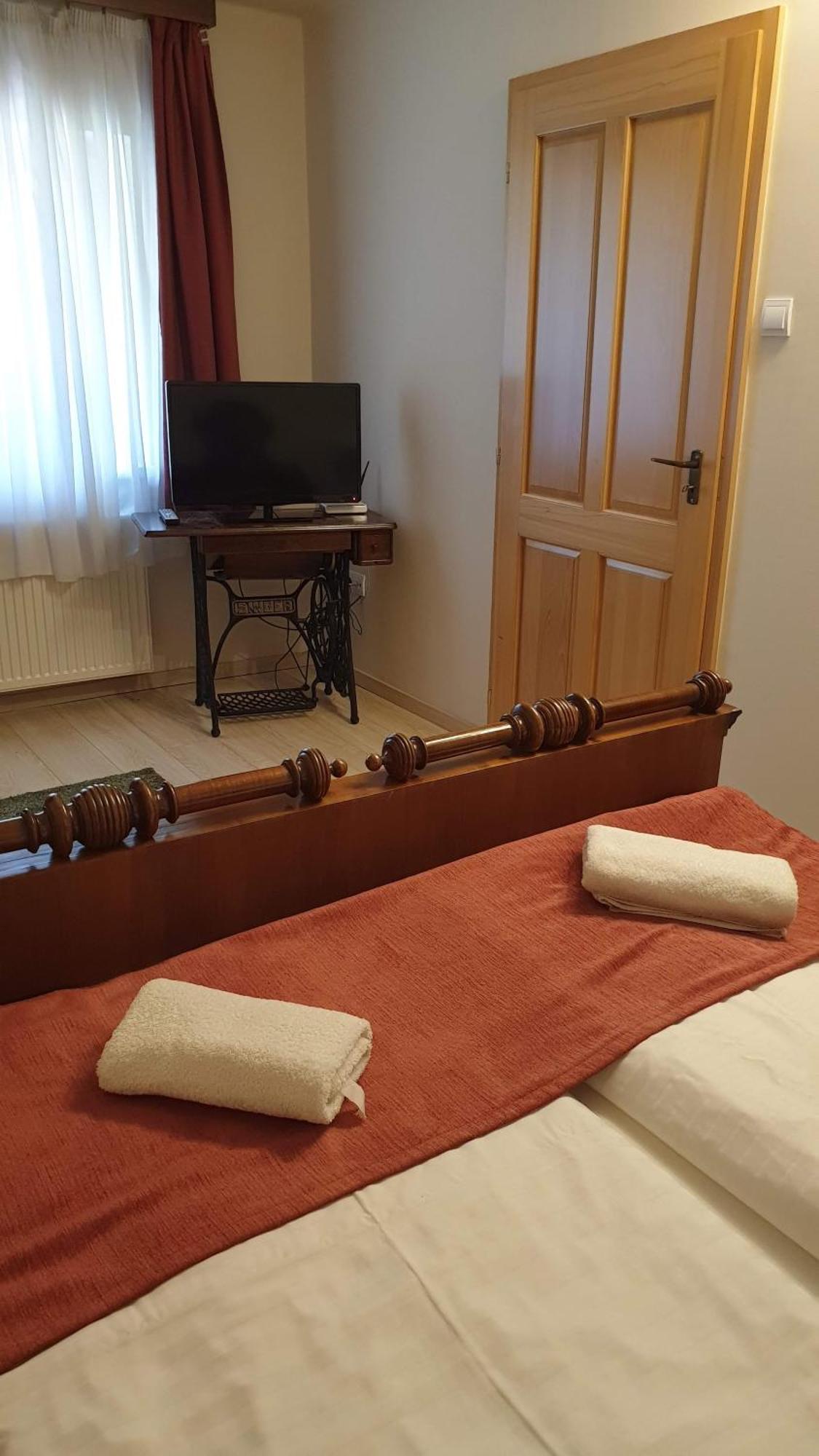 Keller Apartmanok Hajduszoboszlo Room photo
